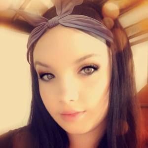 Meet your Posher, Destiny